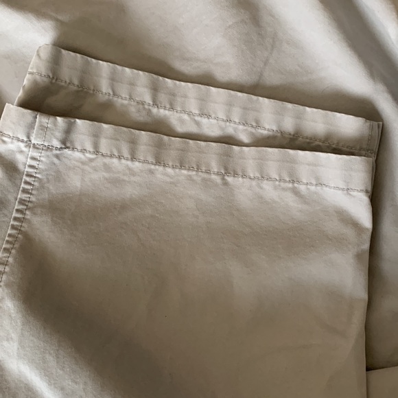 GAP Khakis Grey Pants - Picture 5 of 5